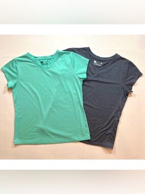 TWO Xersion V-Neck Athletic Short Sleeve Quick-Dry T-Shirts Girls Size 18 ½ Plus